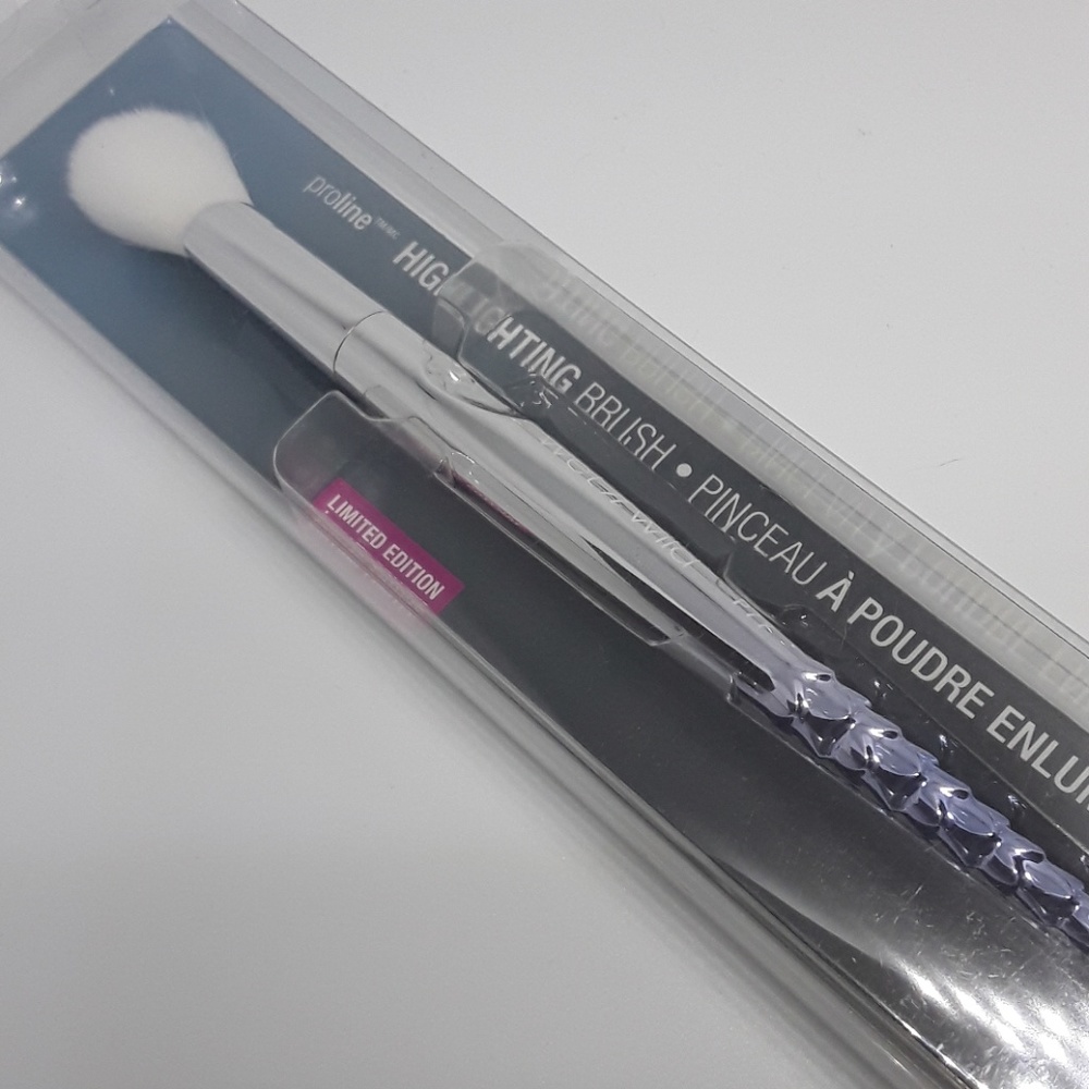 LE Ice Dragon Pro Highlighter Brush $FIRM - Picture 4 of 5